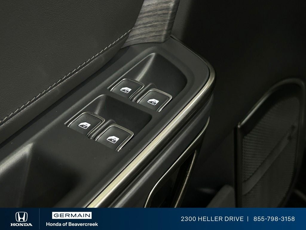 2023 Rivian R1S Adventure