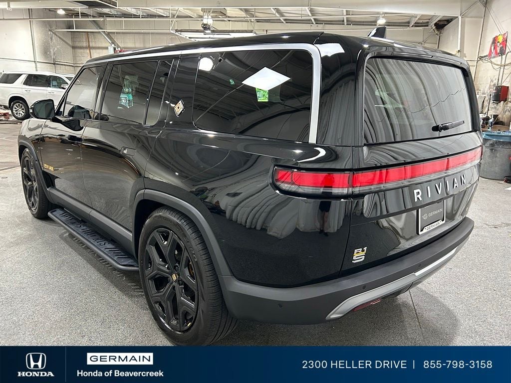 2023 Rivian R1S Adventure