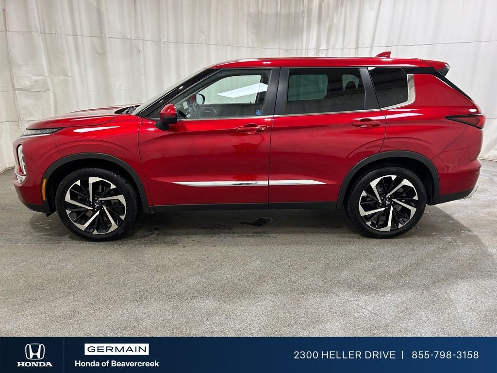 2023 Mitsubishi Outlander SE