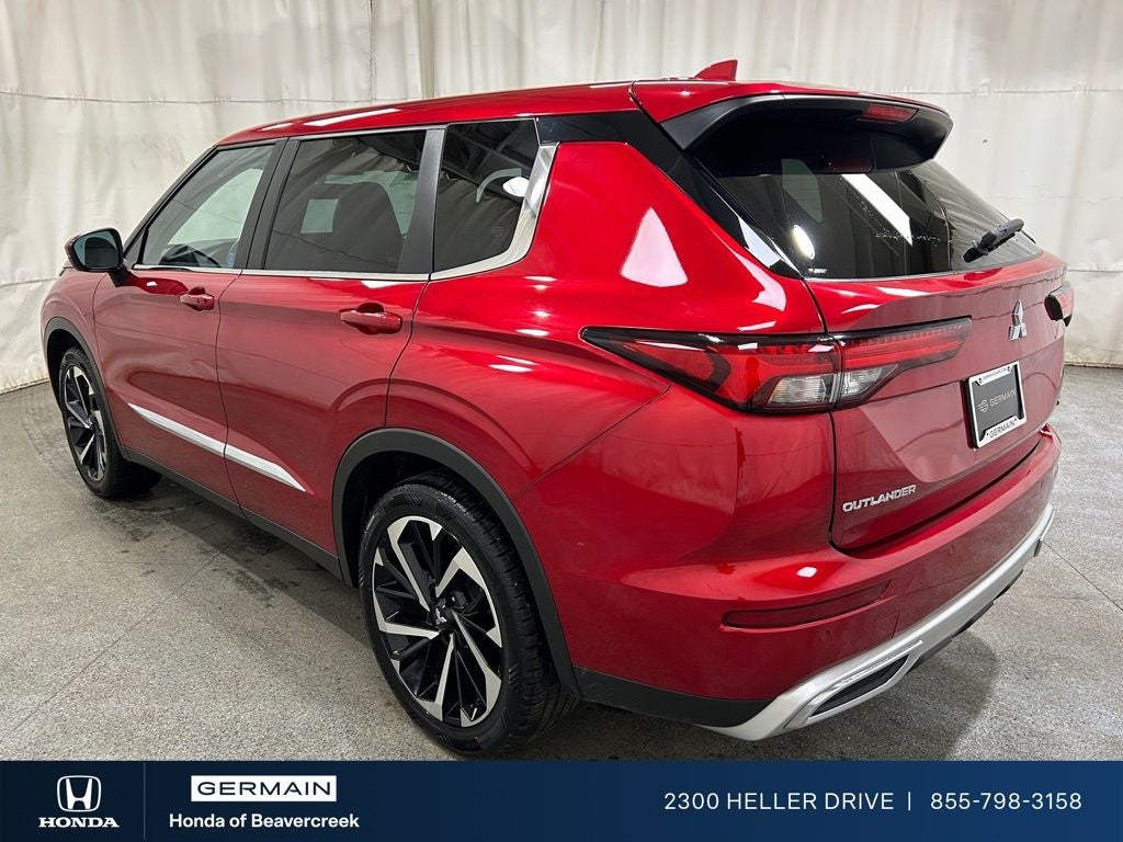 2023 Mitsubishi Outlander SE
