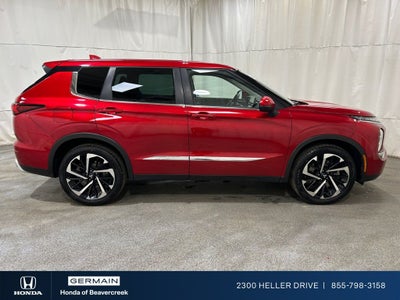 2023 Mitsubishi Outlander SE