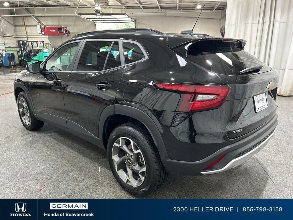 2025 Chevrolet Trax LT