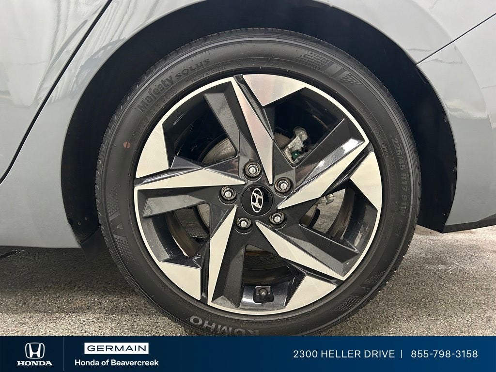 2022 Hyundai Elantra Limited