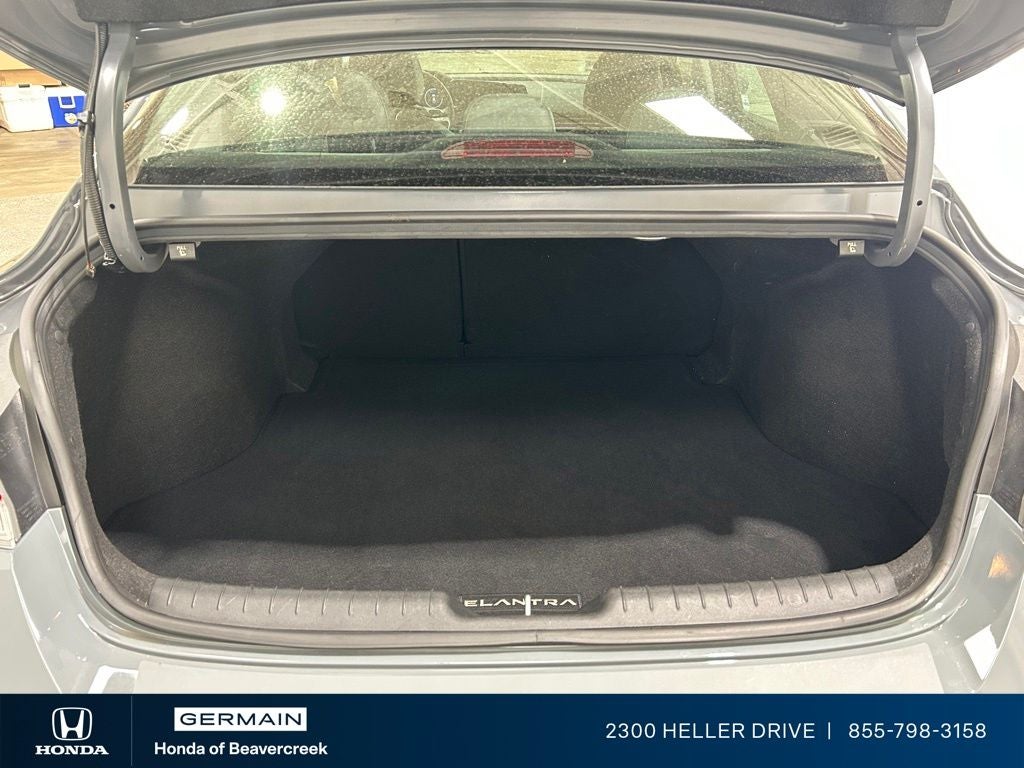 2022 Hyundai Elantra Limited