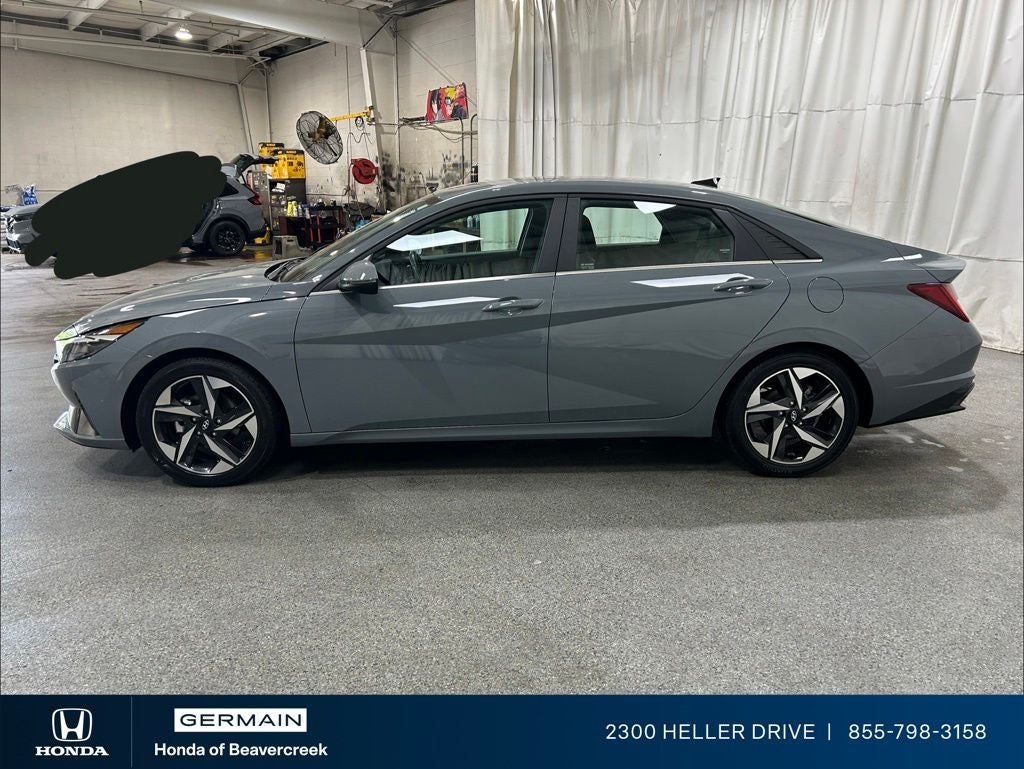 2022 Hyundai Elantra Limited