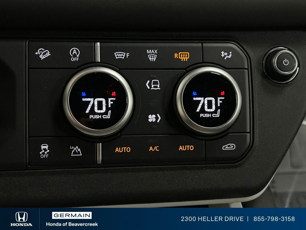 2025 Land Rover Defender 110 S