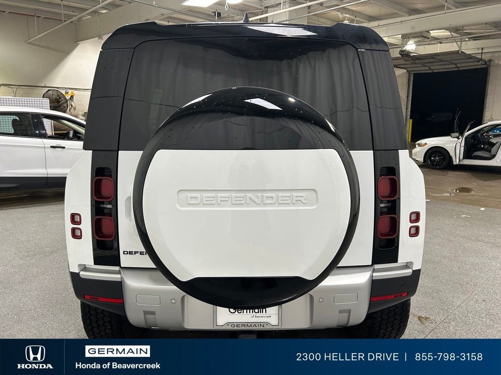 2025 Land Rover Defender 110 S