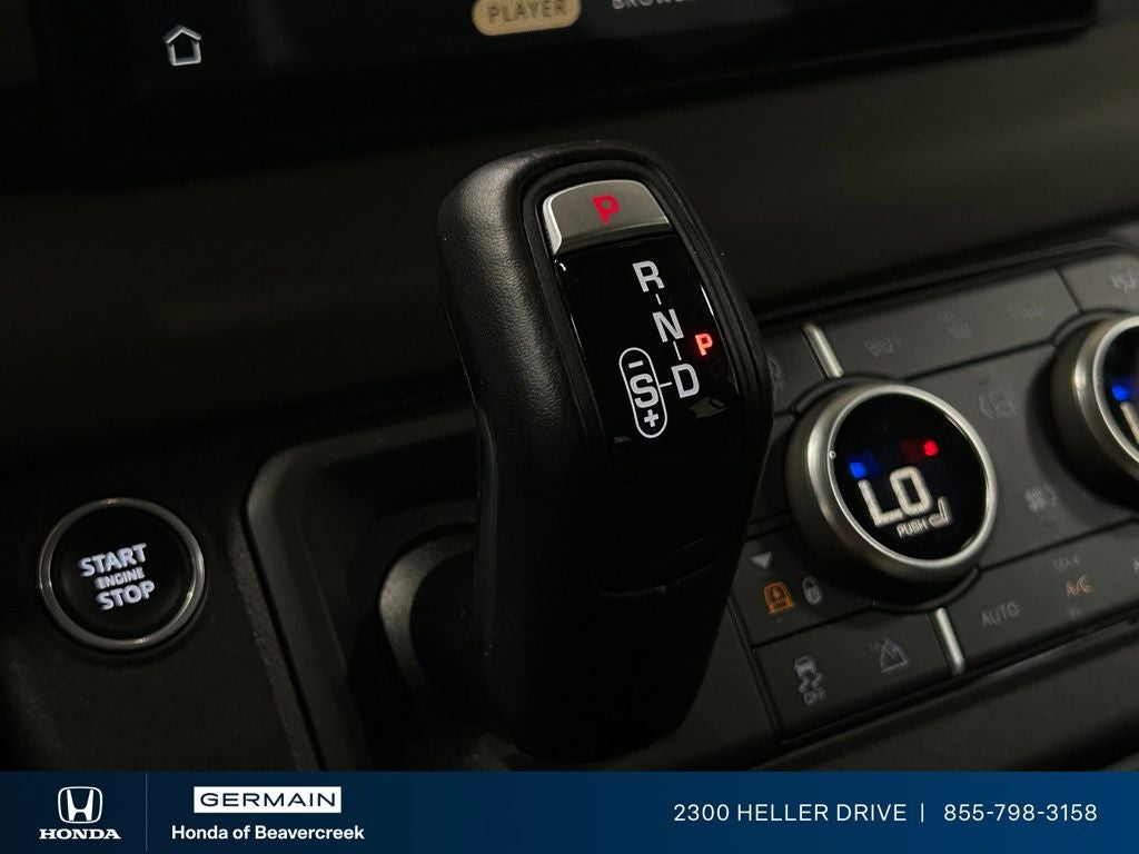 2020 Land Rover Defender 110 SE