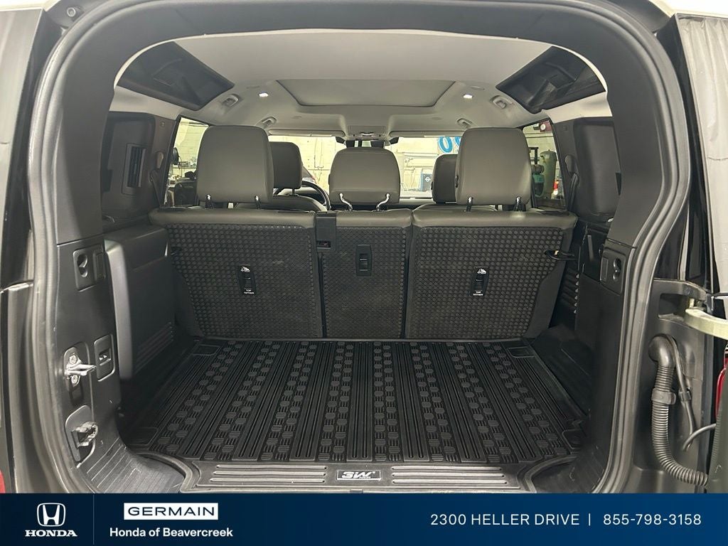 2020 Land Rover Defender 110 SE