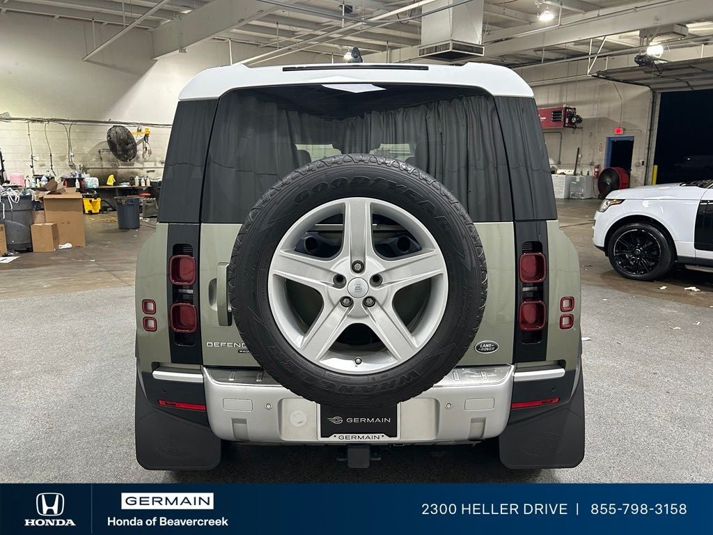 2020 Land Rover Defender 110 SE
