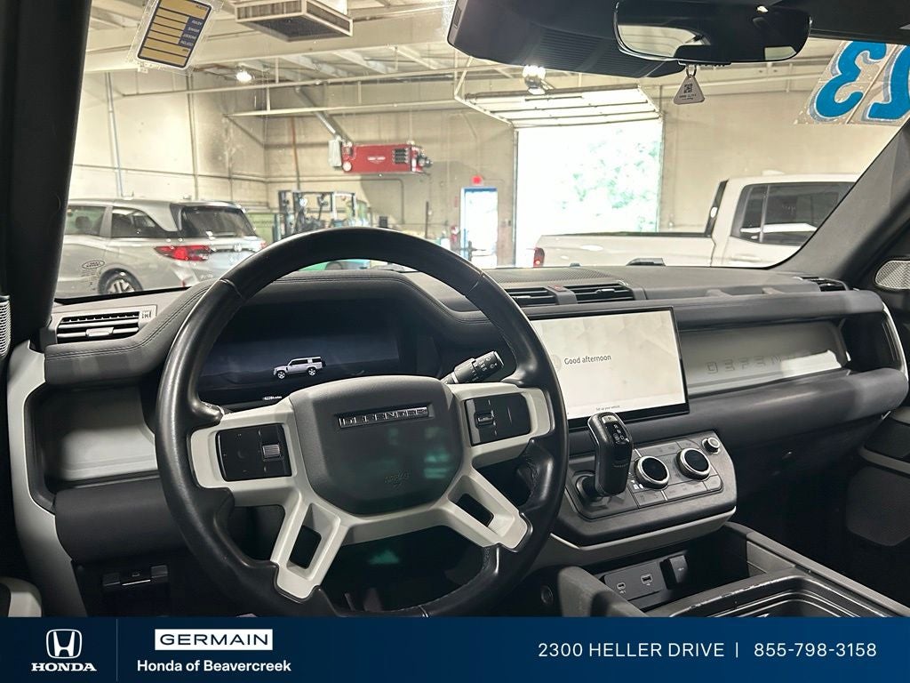 2023 Land Rover Defender 130 SE