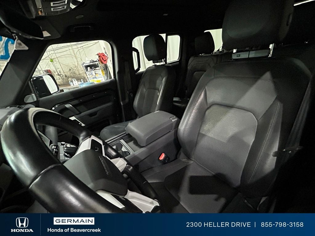 2023 Land Rover Defender 130 SE