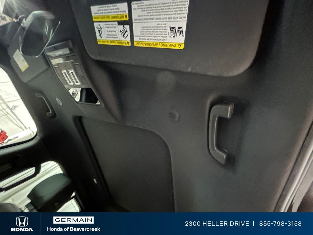 2023 Land Rover Defender 130 SE