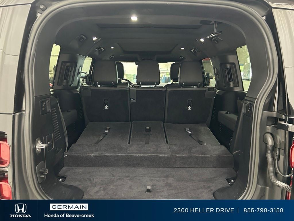 2023 Land Rover Defender 130 SE