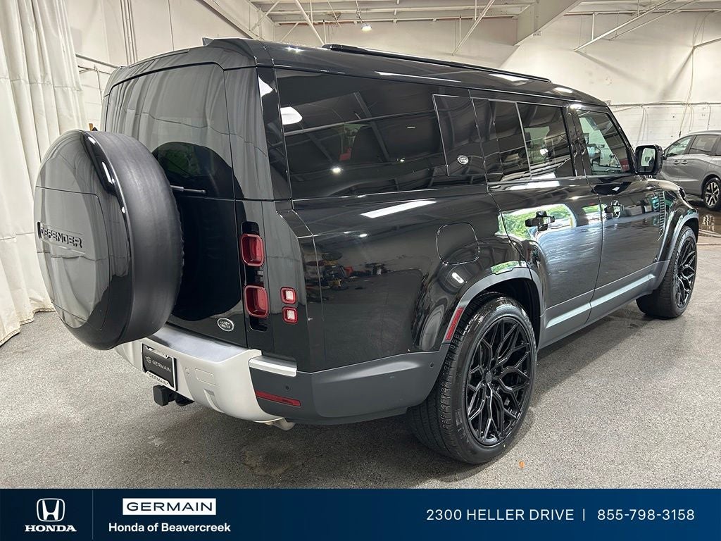 2023 Land Rover Defender 130 SE