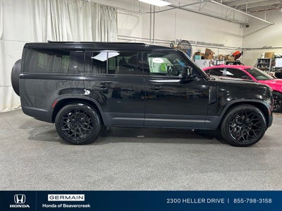 2023 Land Rover Defender 130 SE