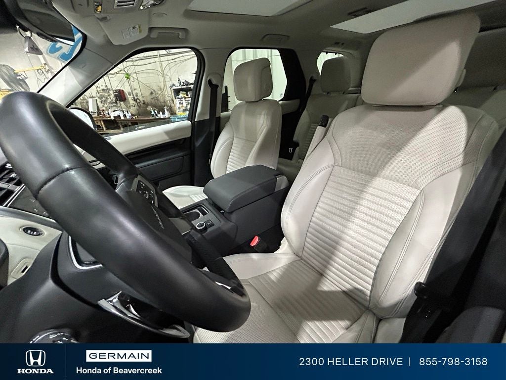 2025 Land Rover Discovery S