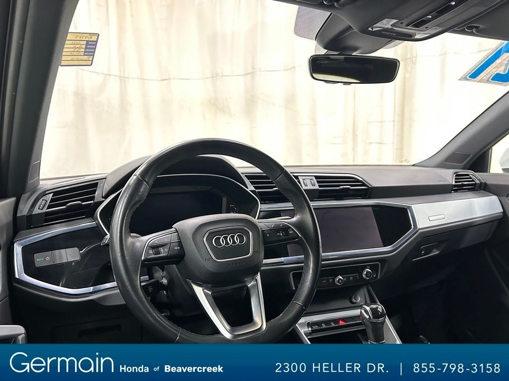 2021 Audi Q3 Premium quattro