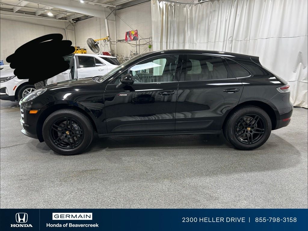 2020 Porsche Macan Base