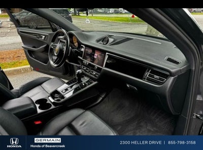 2022 Porsche Macan Base