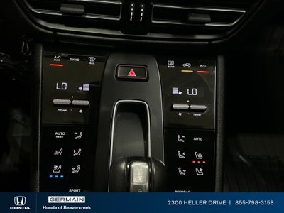 2022 Porsche Macan Base