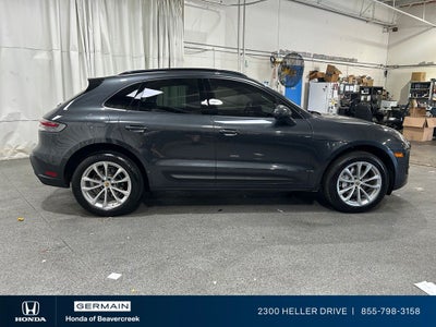 2022 Porsche Macan Base