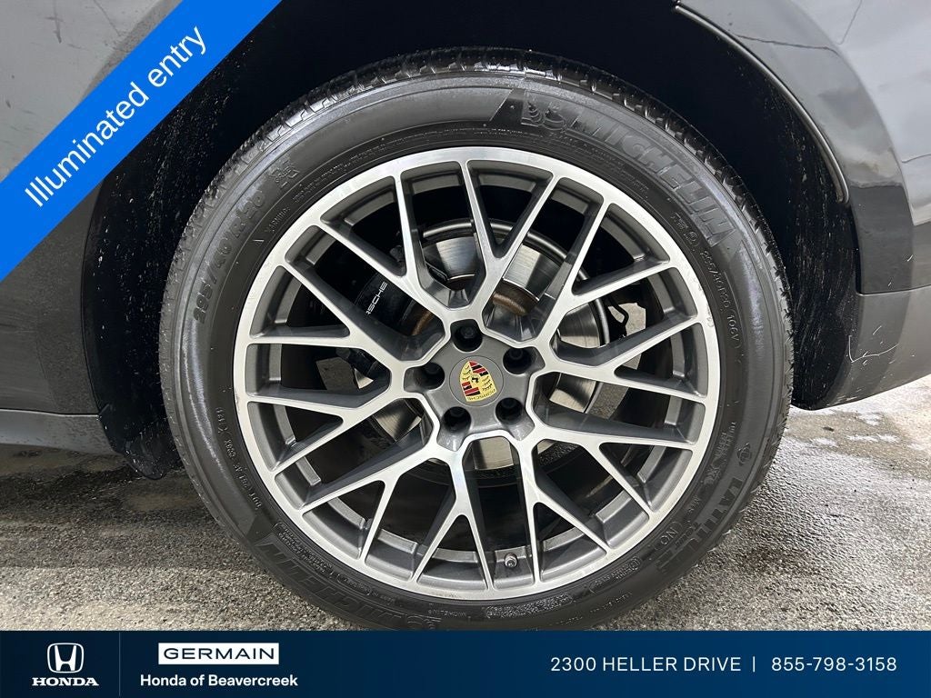 2018 Porsche Macan Sport Edition