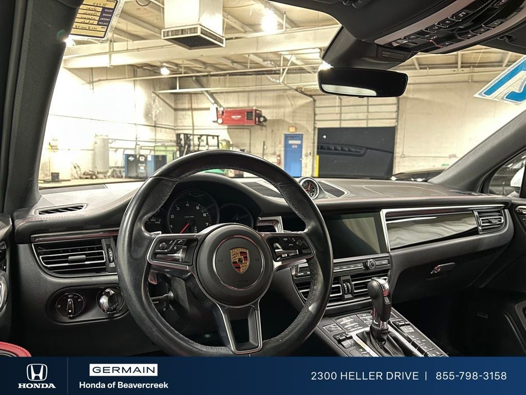 2021 Porsche Macan Base