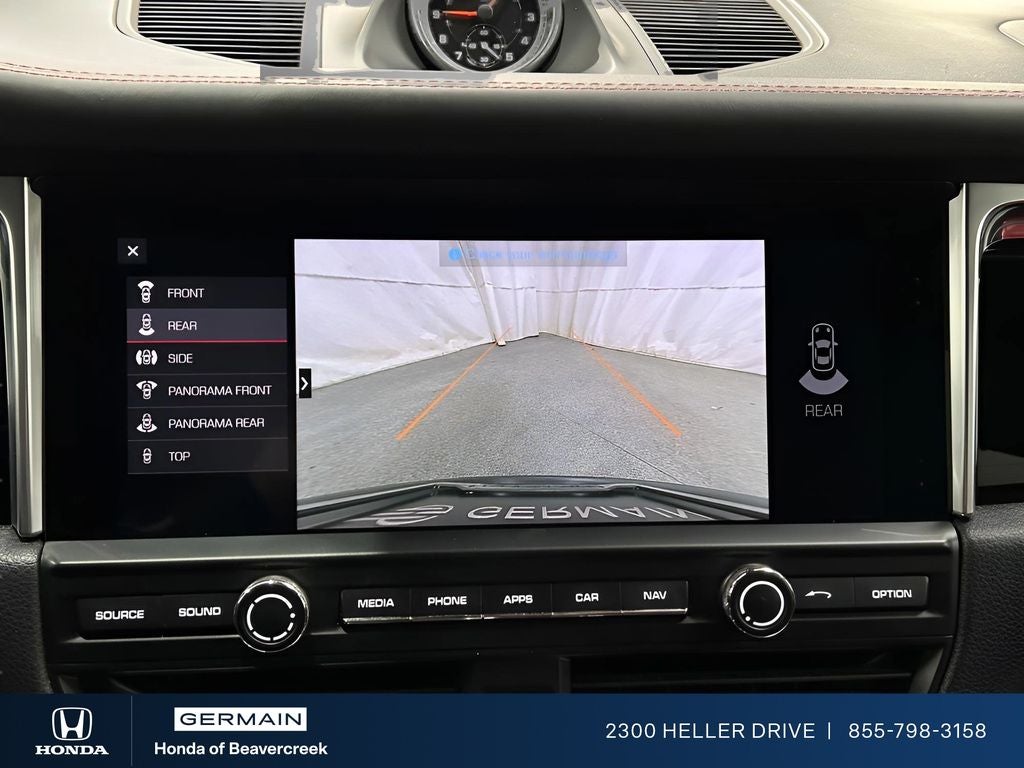 2021 Porsche Macan Base