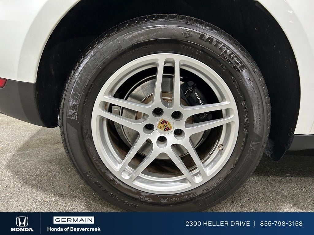 2021 Porsche Macan Base