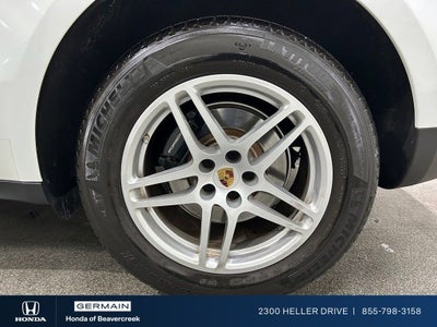 2021 Porsche Macan Base