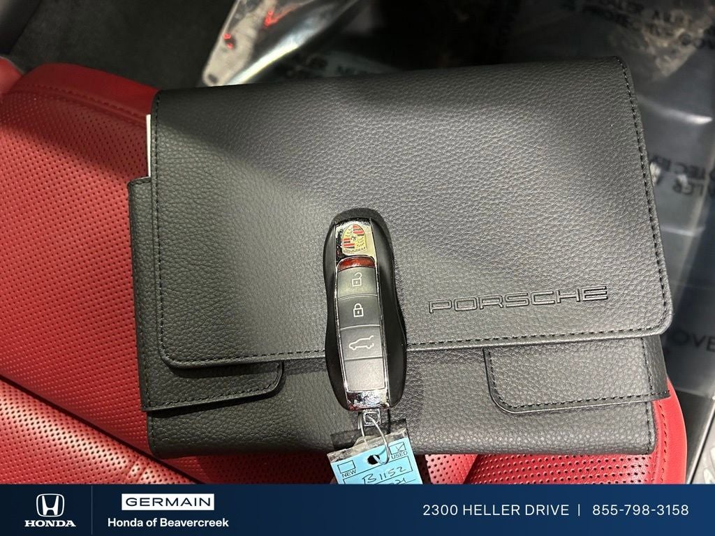 2021 Porsche Macan Base