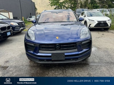 2022 Porsche Macan Base