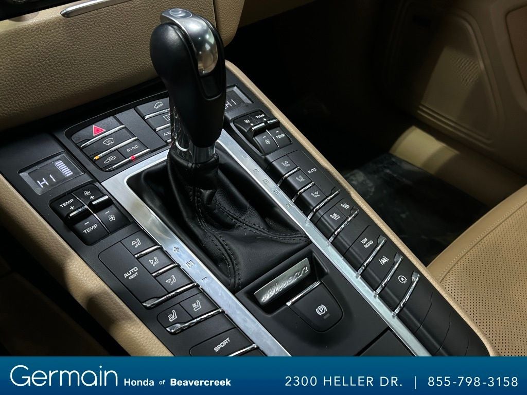 2018 Porsche Macan Base