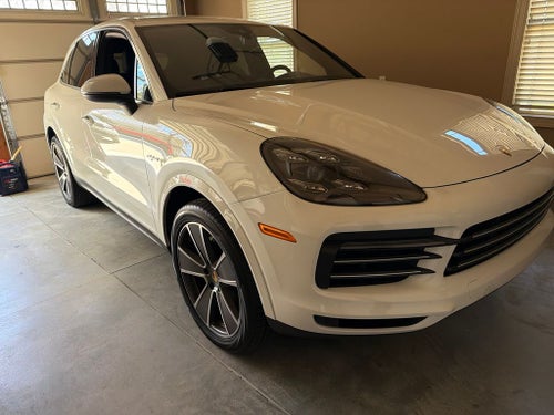 2020 Porsche Cayenne E-Hybrid Base