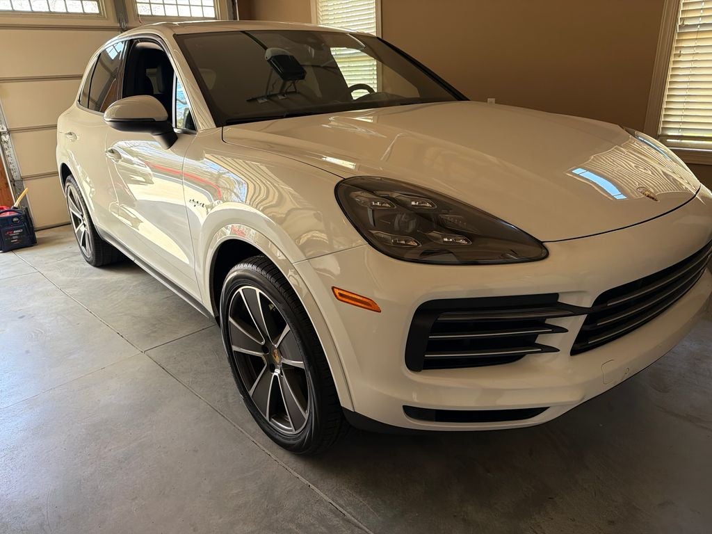 2020 Porsche Cayenne E-Hybrid Base