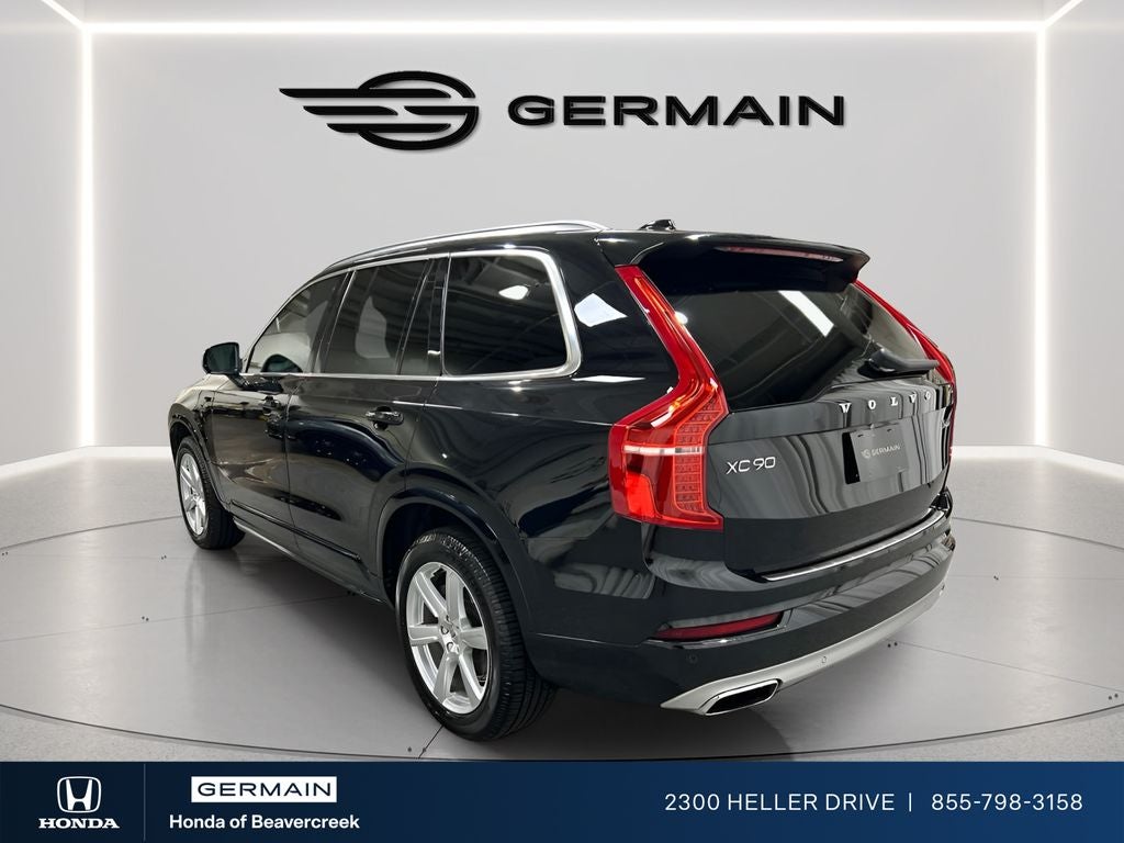 2021 Volvo XC90 T6 Momentum