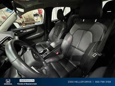 2023 Volvo XC40 Ultimate