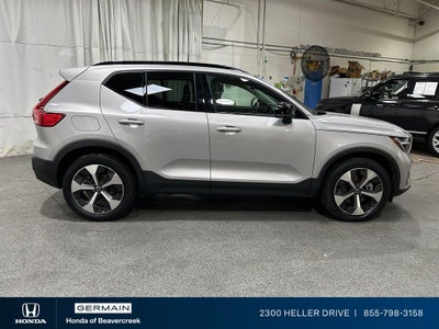 2023 Volvo XC40 Ultimate