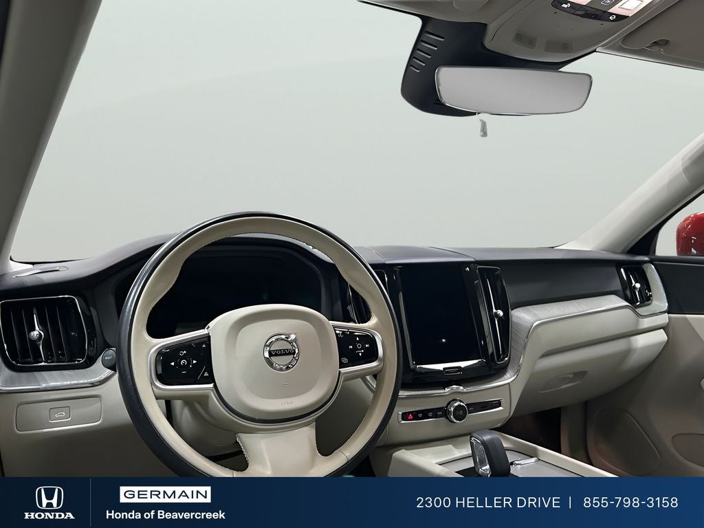 2023 Volvo XC60 B5 Plus Bright Theme