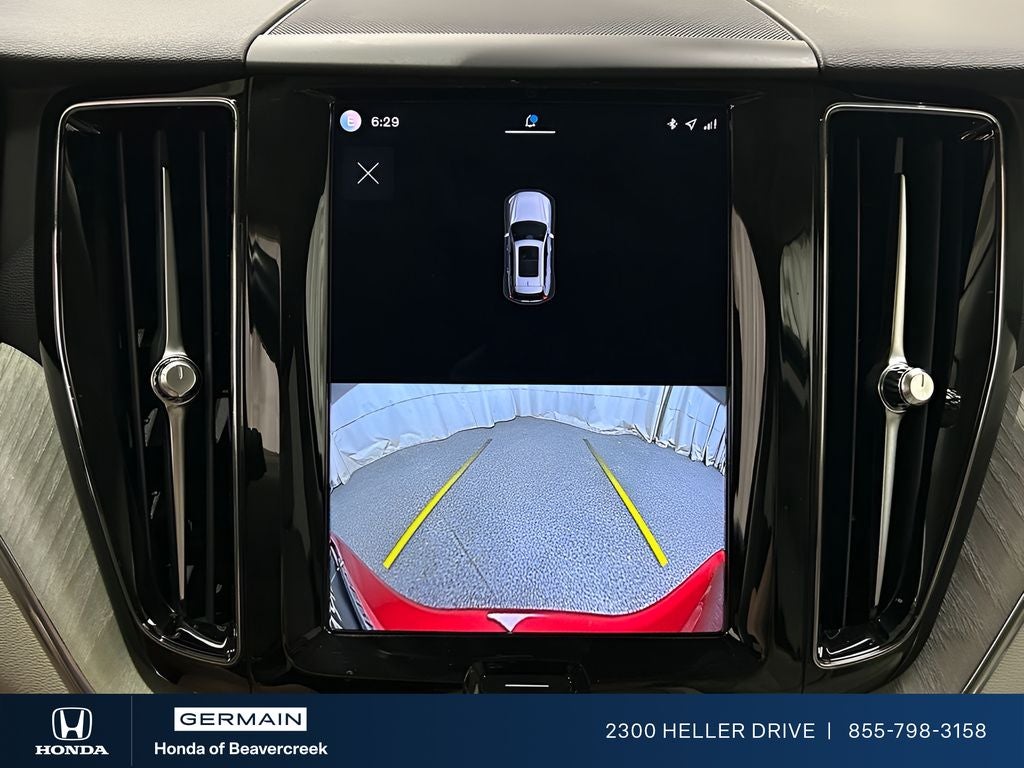 2023 Volvo XC60 B5 Plus Bright Theme
