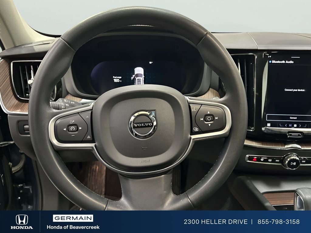 2022 Volvo XC60 B5 Momentum