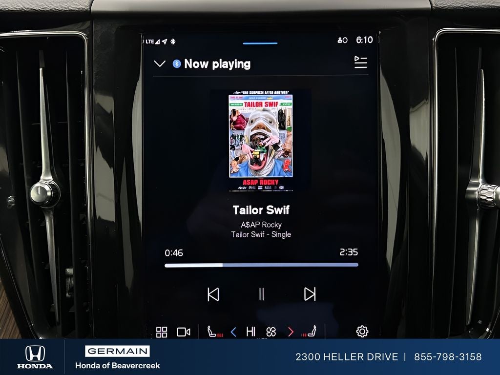 2022 Volvo XC60 B5 Momentum