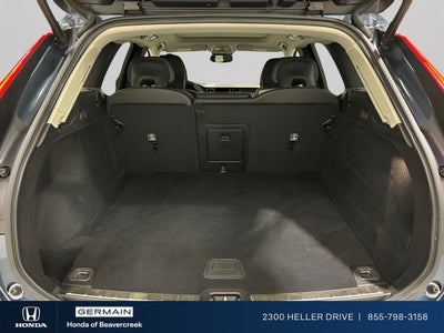 2022 Volvo XC60 B5 Momentum