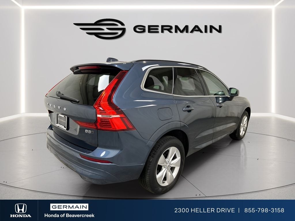 2022 Volvo XC60 B5 Momentum