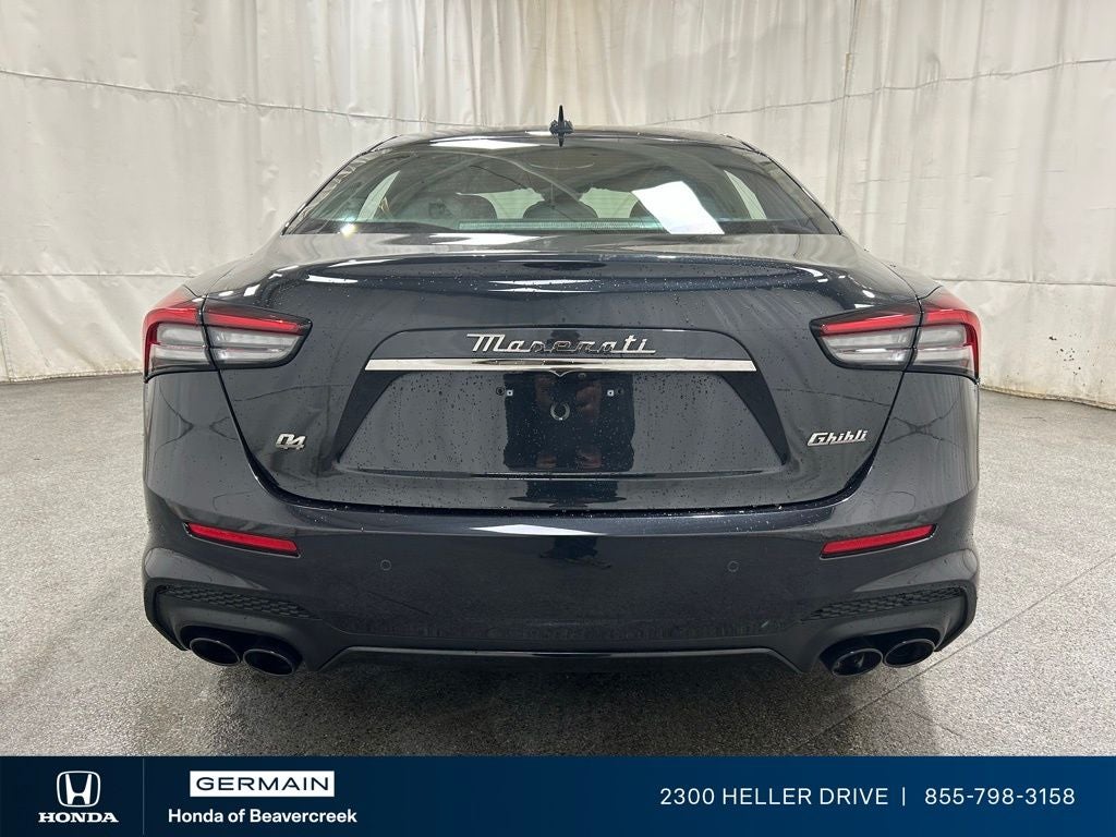2022 Maserati Ghibli Modena Q4
