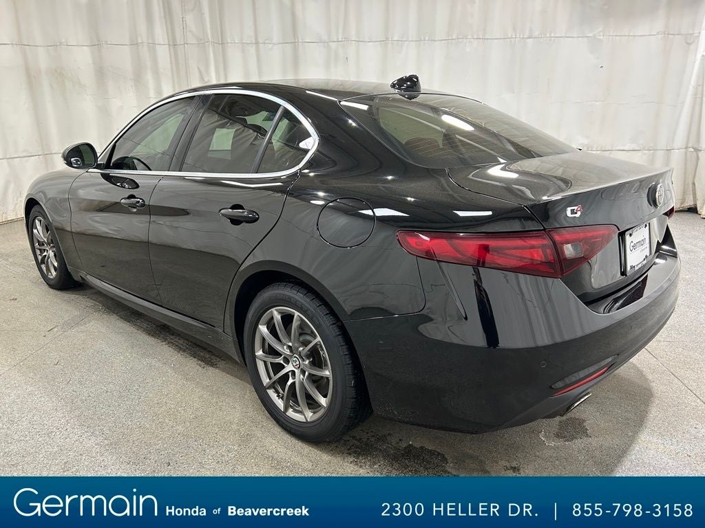 2018 Alfa Romeo Giulia Base