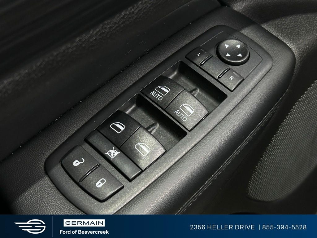 2020 Jeep Grand Cherokee Laredo