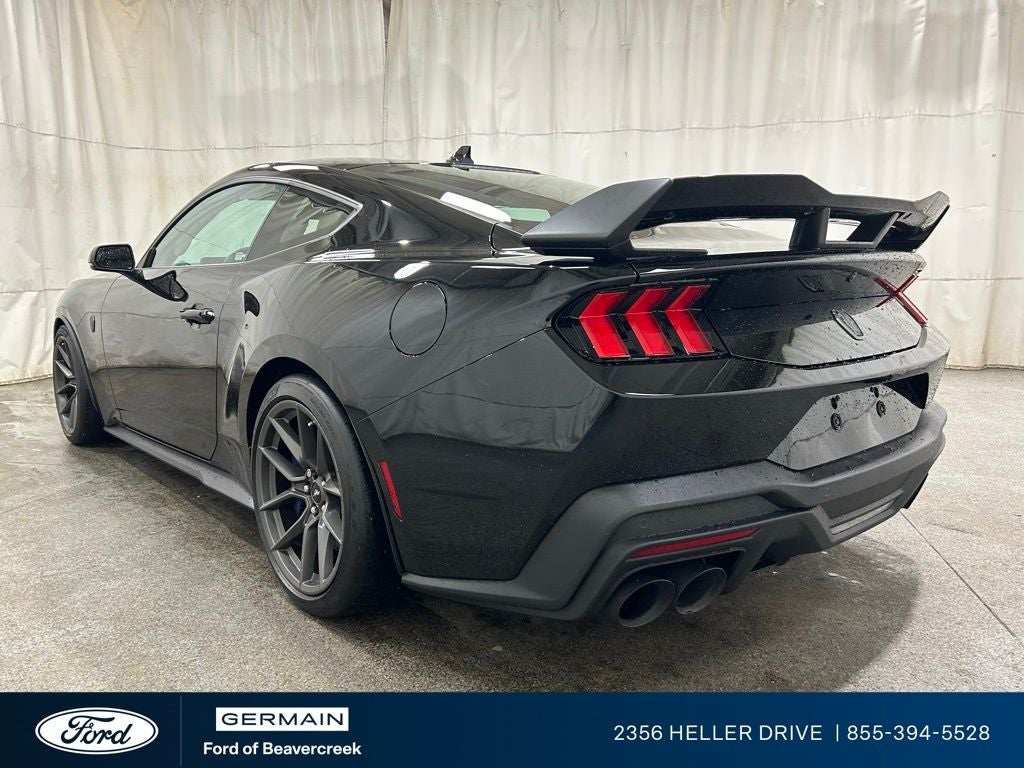 2025 Ford Mustang Dark Horse