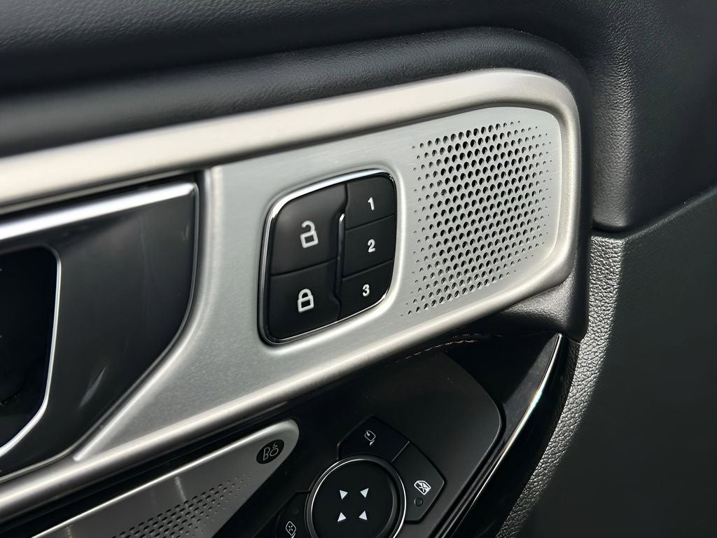 2024 Ford Explorer Platinum
